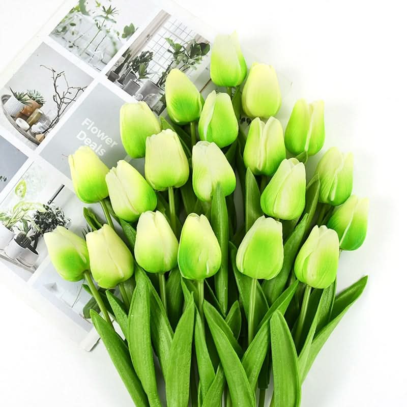 Künstlicher Tulpenstrauß mit realistisk wirkenden Blüten