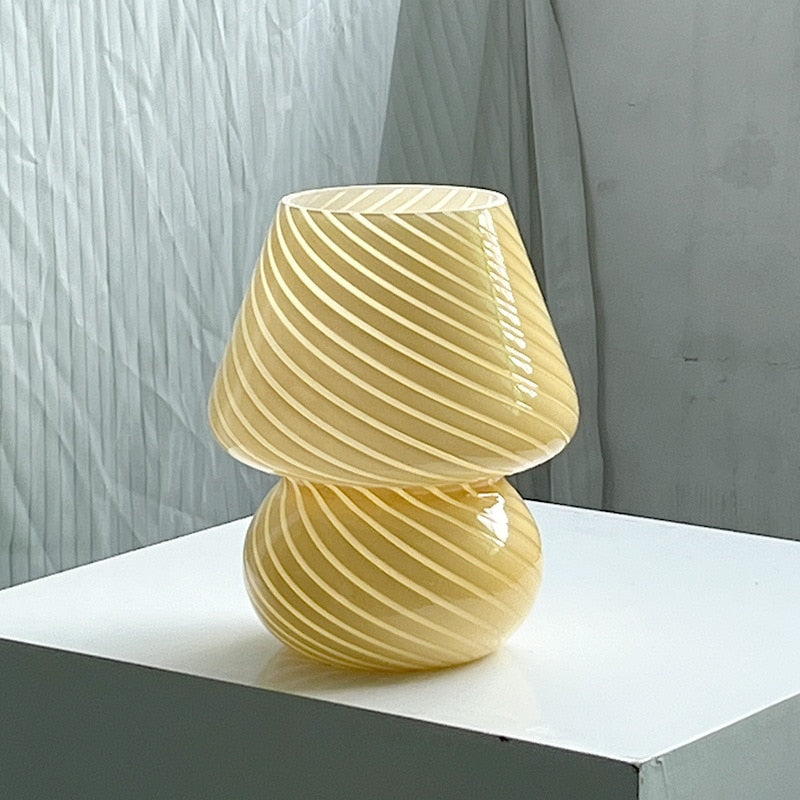 Skanto | LED Skrivebordslampe i Soppshape laget av Glass