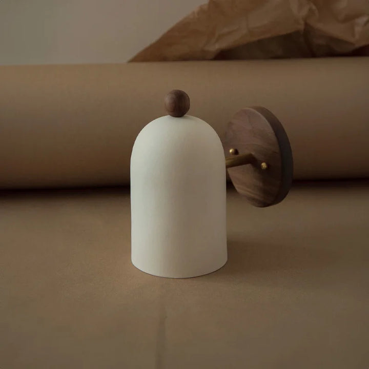 Skanto | Valnøtt Vegglampe i Wabi-Sabi Stil for Koselig Interiør