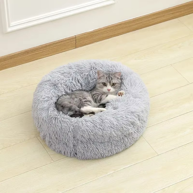 Skanto | Plush Comfort Pet Bed - Ultra-Soft Cushioned Sofa for Dogs and Cats