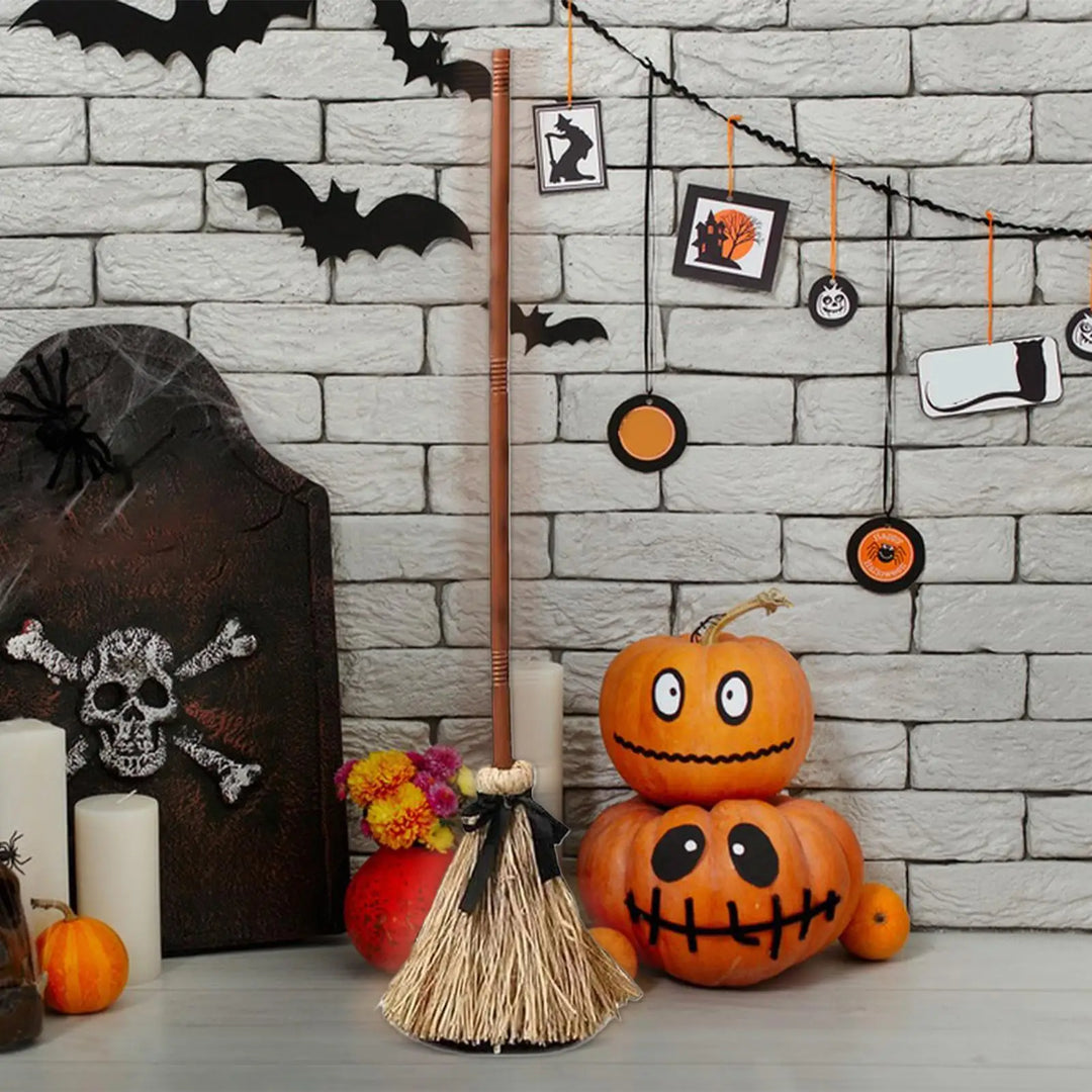 Skanto | Spooky Flyvende Kosteskaft