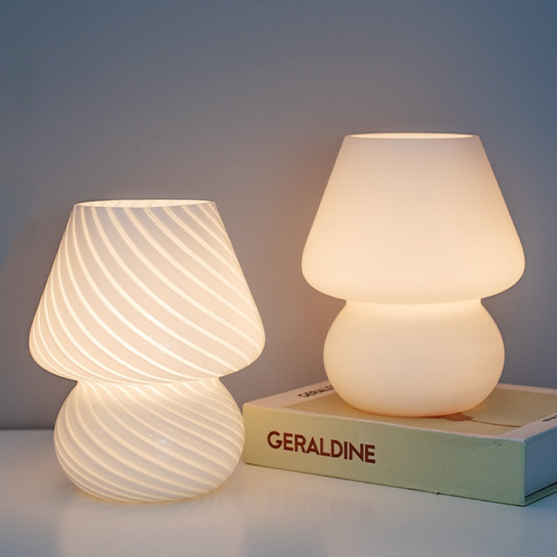 Skanto | LED Skrivebordslampe i Soppshape laget av Glass