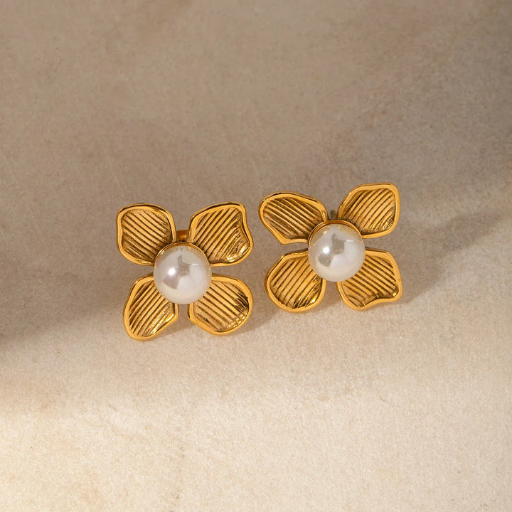 Skanto | 18k Fire Petal Teksturert Perle Blomst