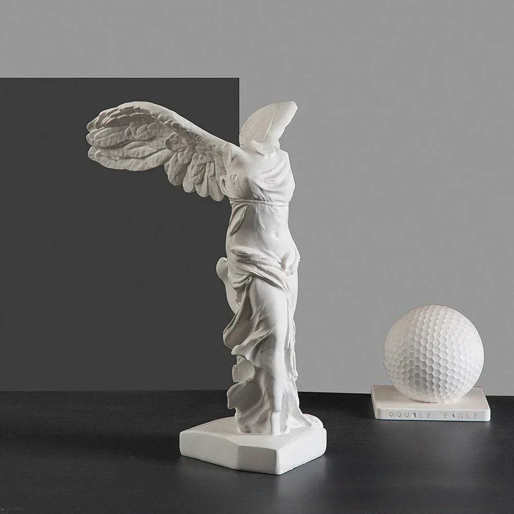 Skanto | WingGlide - Kunstnerisk Flytende Ornament