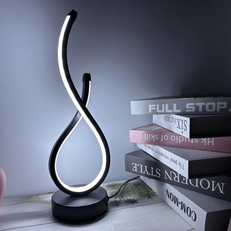 Skanto | Lumoara LED Bordlampe | Dimmbar | 3 Lysfarger | Moderne Design