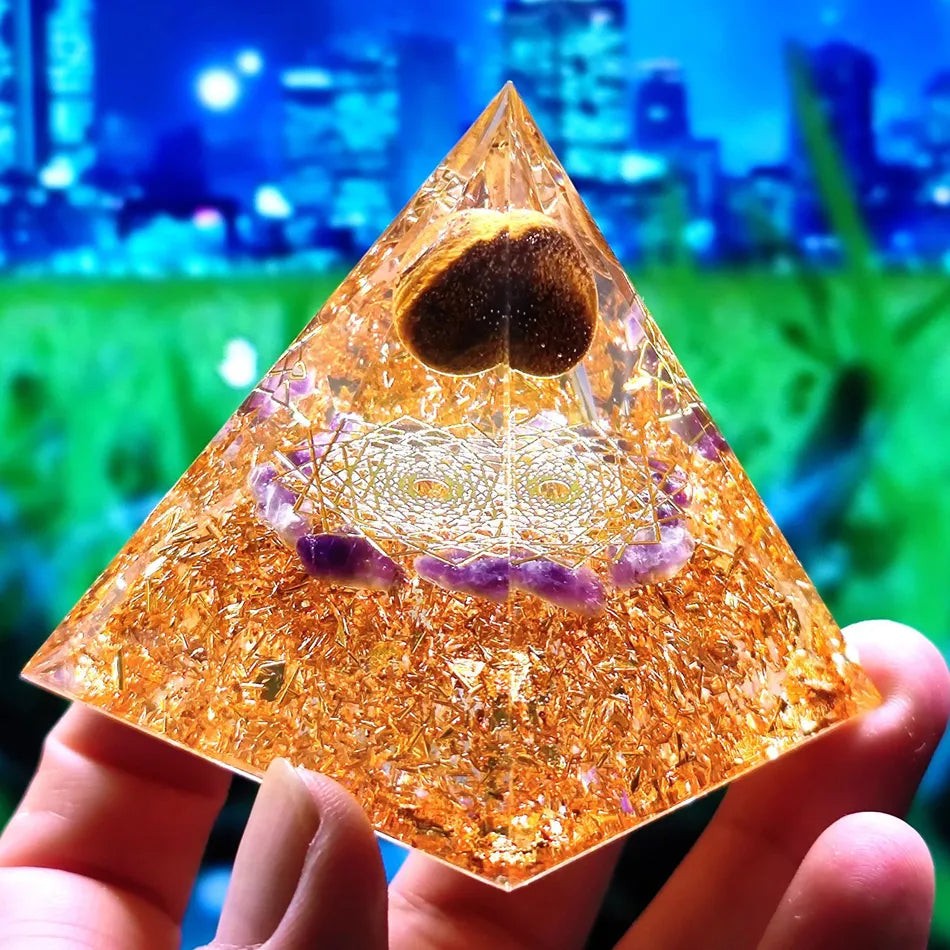 Skanto | Orgonitt-pyramide helbredelse krystaller energigenerator med ametyst pendel - Reiki chakra meditasjonsverktøy og romdekor