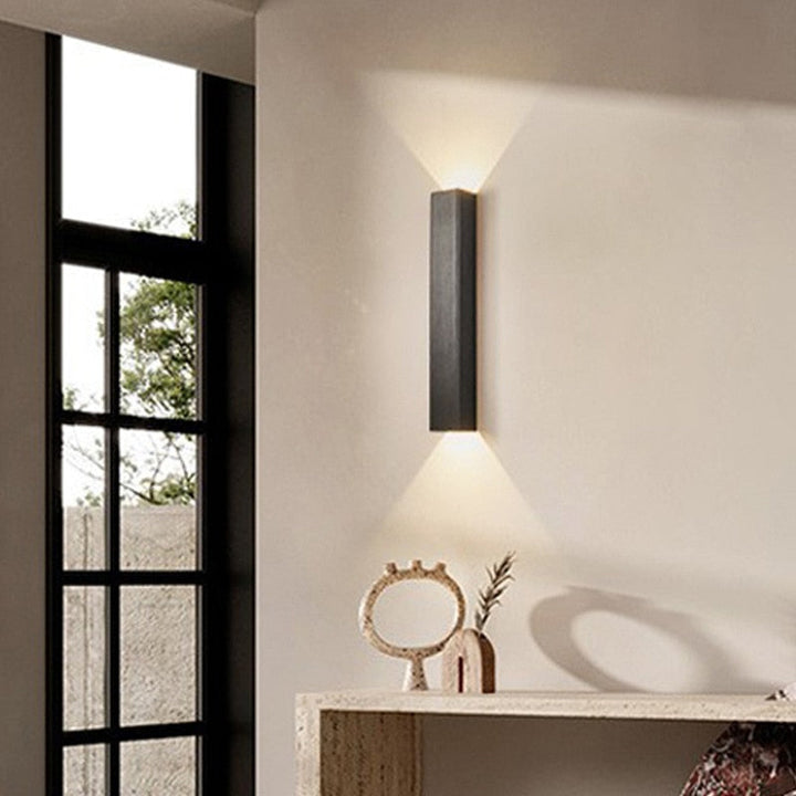 Skanto | BeamLuxe – Slank Ute Lamp for Moderne Rom