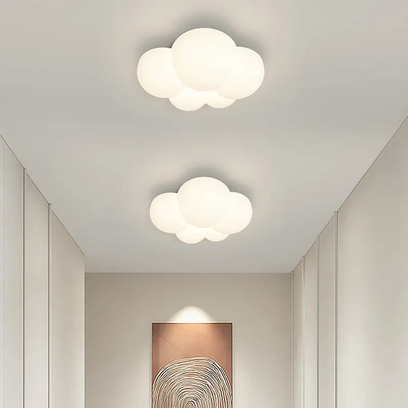 WhiteCloud Lampe – Stilren LED Veggbelysning for Barn Skanto