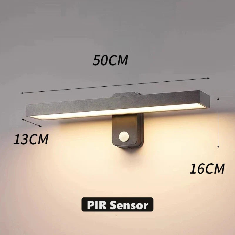 Skanto | LED Utendørs Vegglampe VarioLux | Bevegelsessensor & IP65 | Rotérbar | 30–50 cm