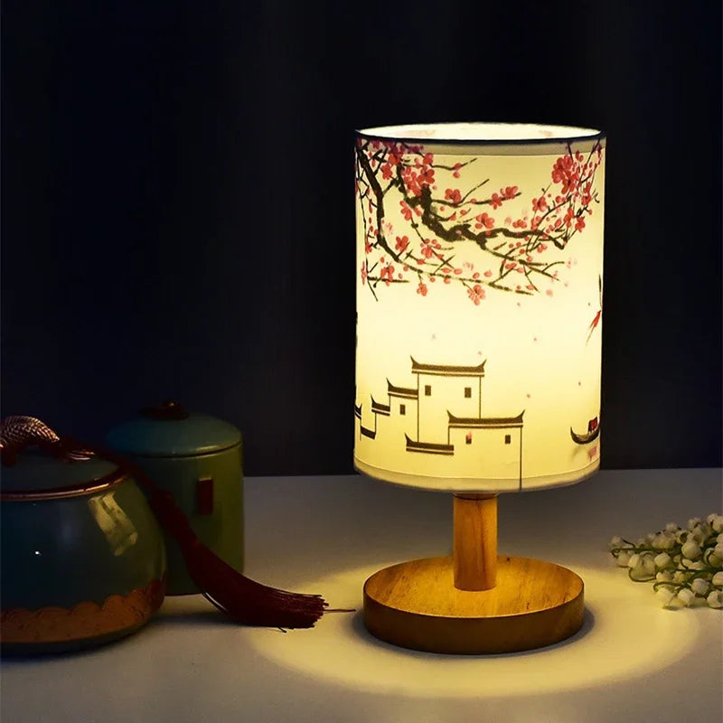 Skanto | LiánHua LED Bordlampe Plomblomst | Dimbar | Stoffske i kinesisk stil | Varm hvit lys | EU-plugg