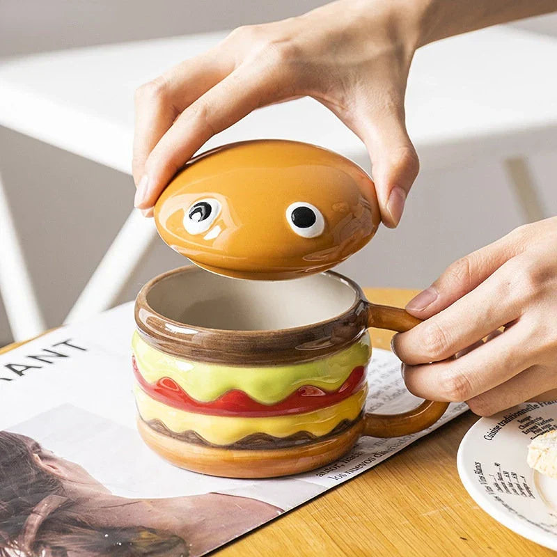 Deilig hamburgerformet keramisk krus