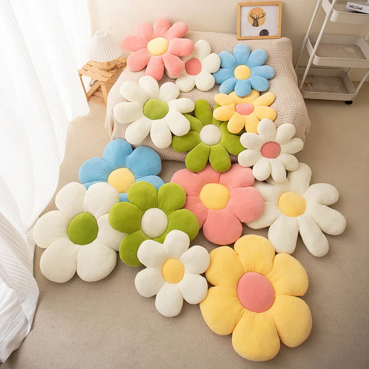 Daisy Plush Cushion | Skanto