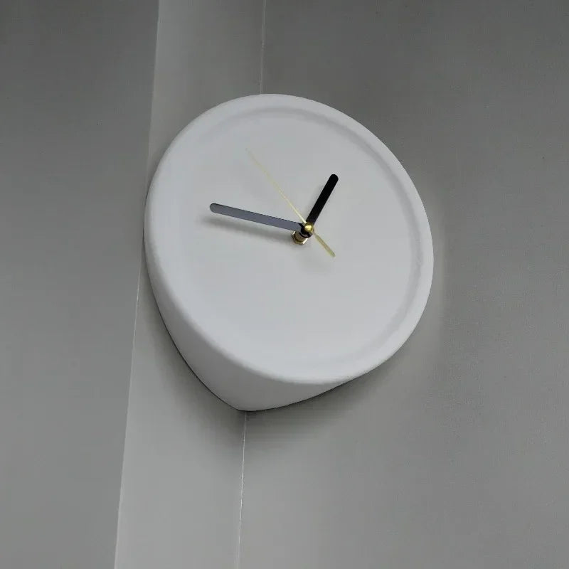 SilentCorner Klokke - Stilig Stille Veggklokke uten Boring Skanto