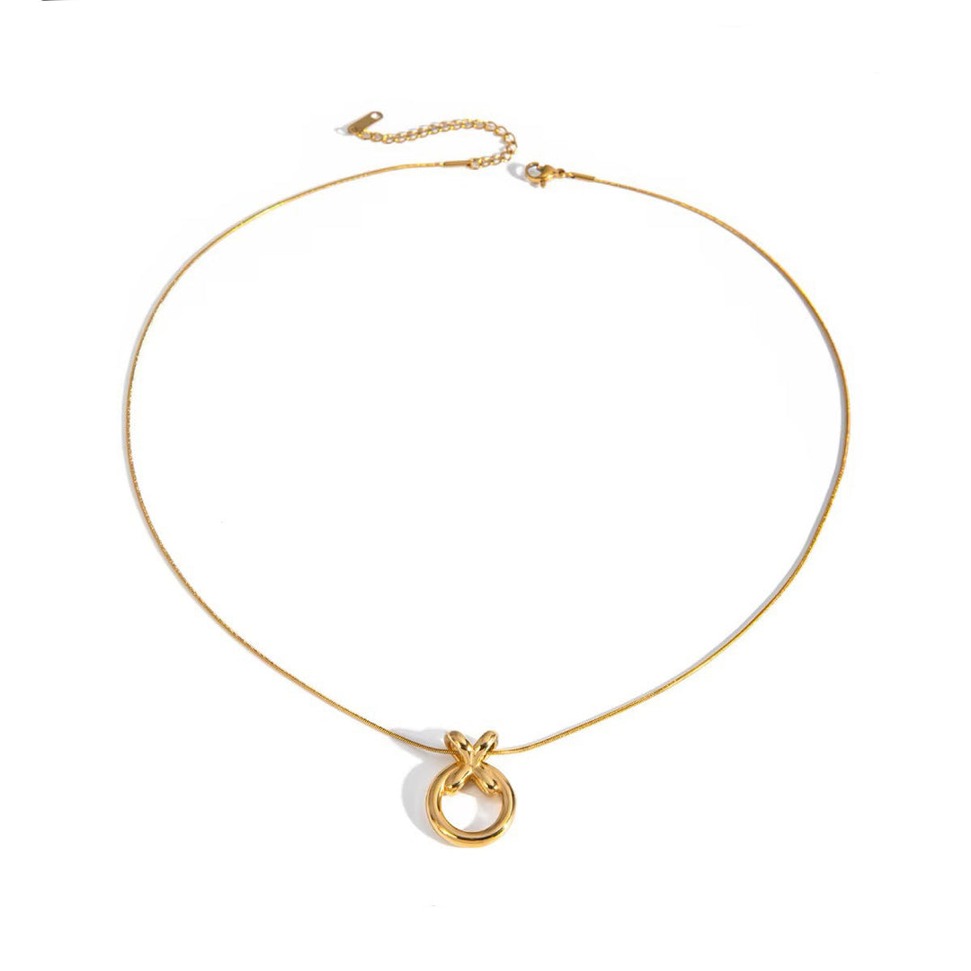 Skanto | Elegant XO Sammenflettet Halskjede