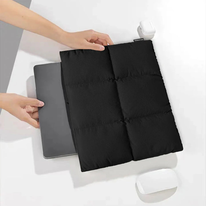 Skanto | Magnetisk Puffy Laptop Sleeve