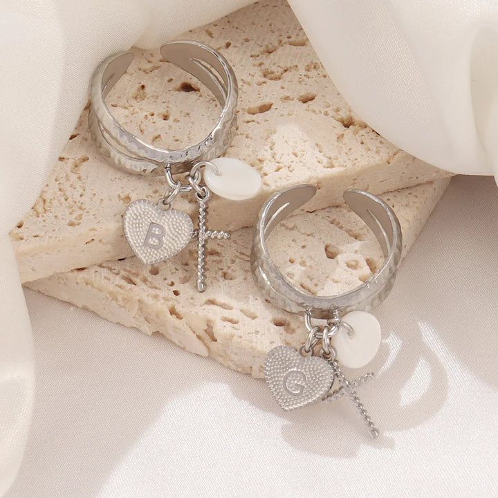 Skanto | Delikat Kors & Hjerte Initial Ring