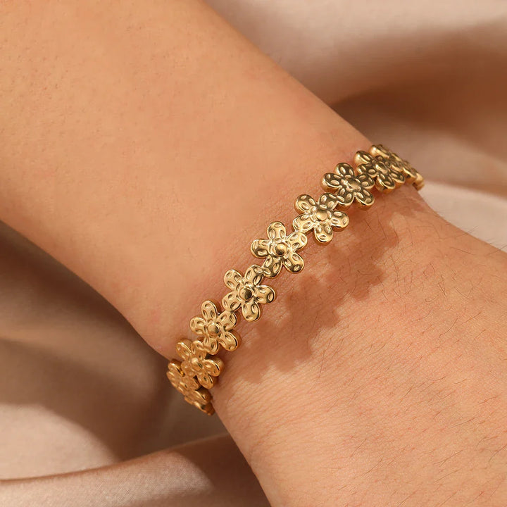 Skanto | Teksturert Blomster Bangle Cuff Armbånd