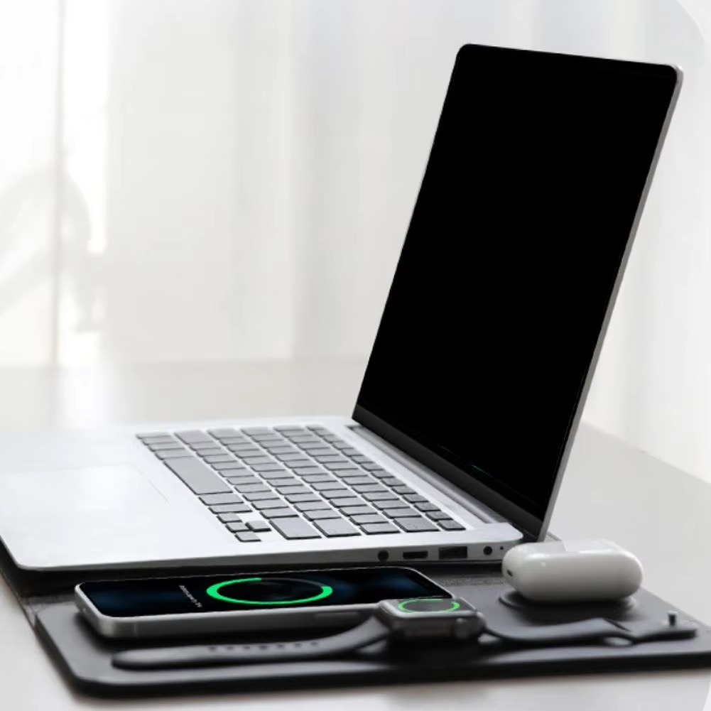 Skanto | Magnetisk 3-i-1 Trådløs Lading Laptop Sleeve med Musmatte &amp; Skrivebordsmatte