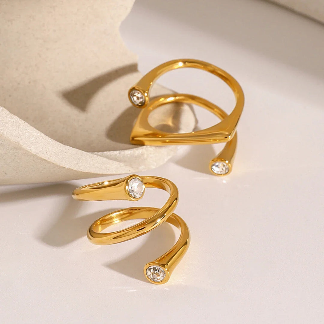 Skanto | Asymmetrisk Tripple Innviklet Diamant Tipp Ringer