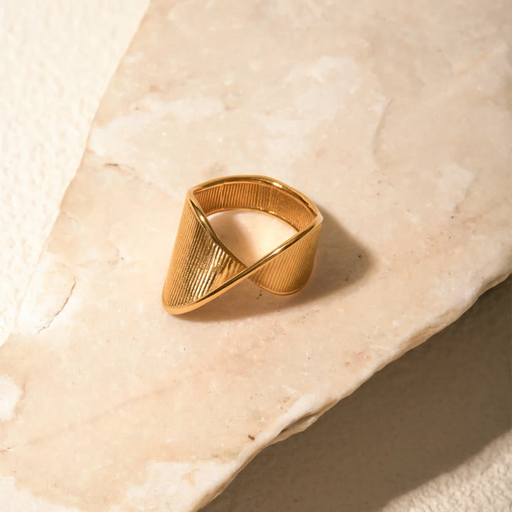Skanto | Spiral Twist Teksturert Ring