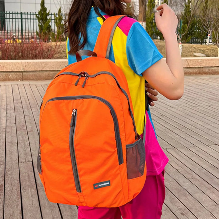 Skanto | Trekparo Sammenleggbar Rygsekk | 30L Ultralett & Vanntett | For Fotturer, Camping & Reiser | Unisex Dagsekk