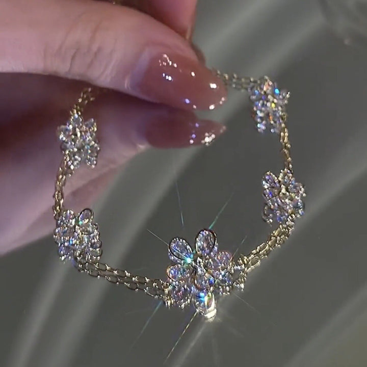 Skanto | Floral Blossom Zircon Armbånd