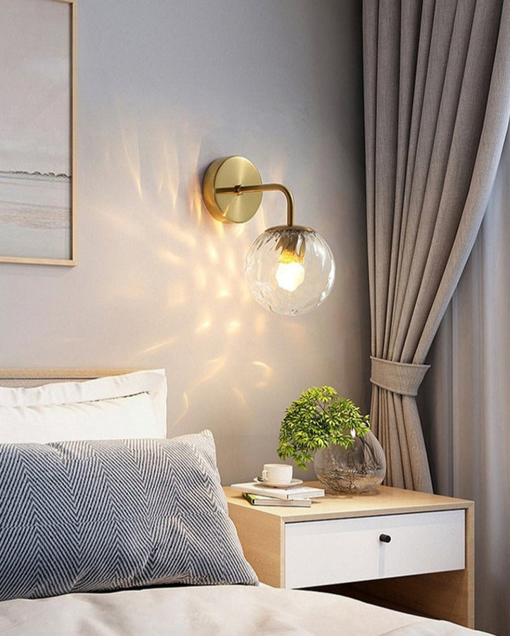 Skanto | SphereLuxe – Skandinavisk Vegglampe med Justerbart Lys