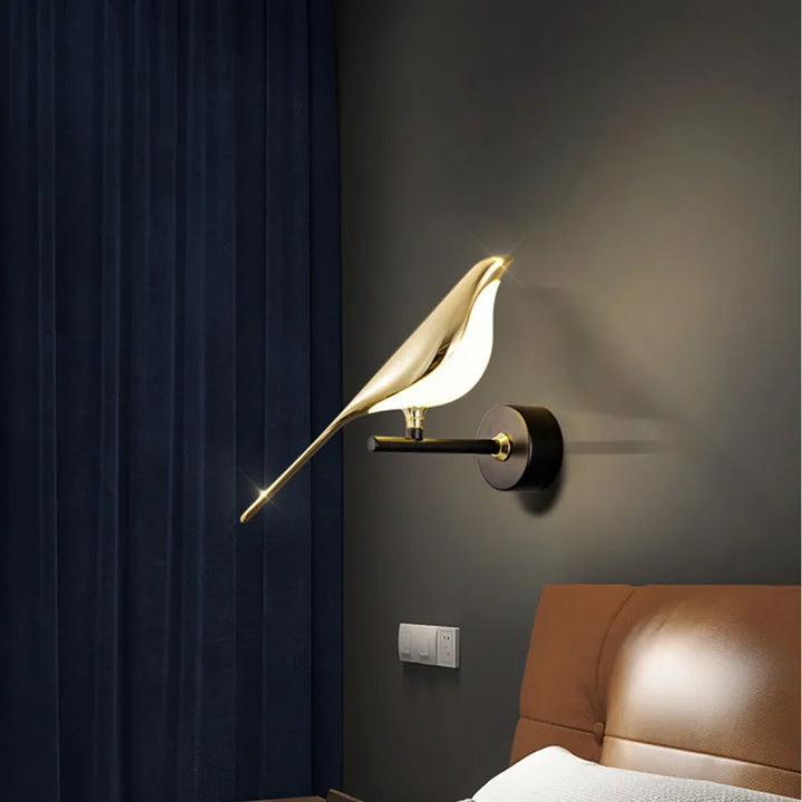 Skanto | BirdGlow – Fortryllende Vegglampe med Fugl for Mykt, Fangende Lys