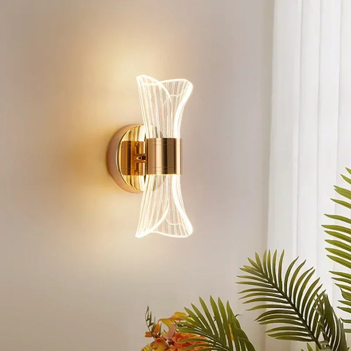 GlowCurve – Elegant LED Vegglampe for Soverom og Stue Skanto