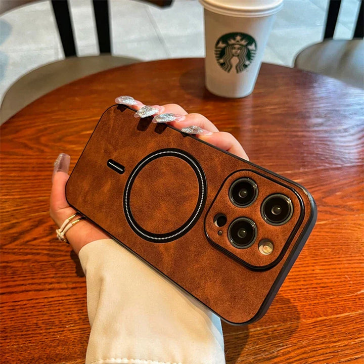 Skanto | Luxury Deer Leather Apple iPhone Case | Magnetisk telefonveske, trådløs veske, MagSafe, trådløs lading, beskyttelsesveske, deksel for iPhone 15, 14, 13 Pro Max Plus
