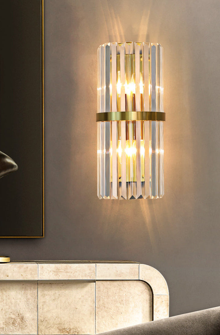Skanto | GoldenGleam – Elegant Gullvegglampe med Varme Glød