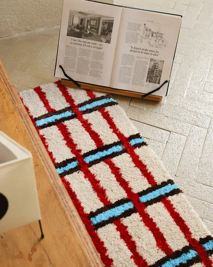 illustrative Grid Rug | Skanto