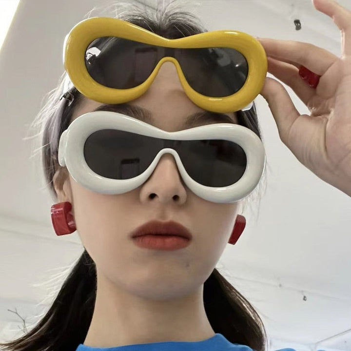 Esha Solbriller | Med futuristisk motedesign | Skanto
