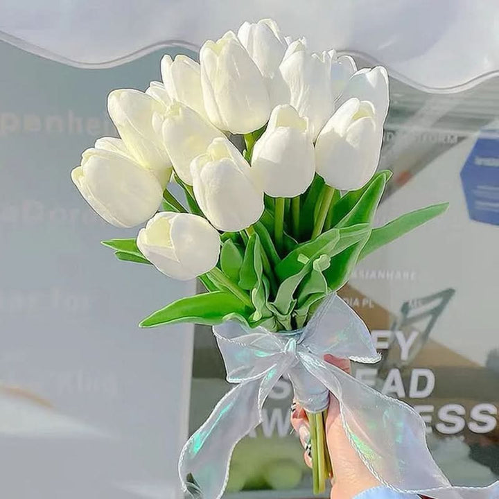 Künstlicher Tulpenstrauß mit realistisk wirkenden Blüten