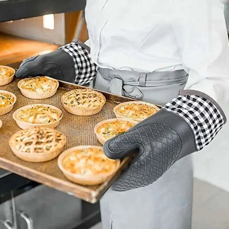 Skanto | ThermoGrip Silikon Kjøkkenhanske | Varmeresistent opp til 250 °C | Rutsji-fri & Forlenget | Antiskoldbeskyttelse for Ovnen & Grill