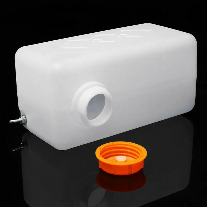 Skanto | 5,5 liter A66944 plastbil drivstoff olje bensintank | for bil lastebil luftdiesel parkvarmer | 28x13x13cm olje lager drivstofftanker