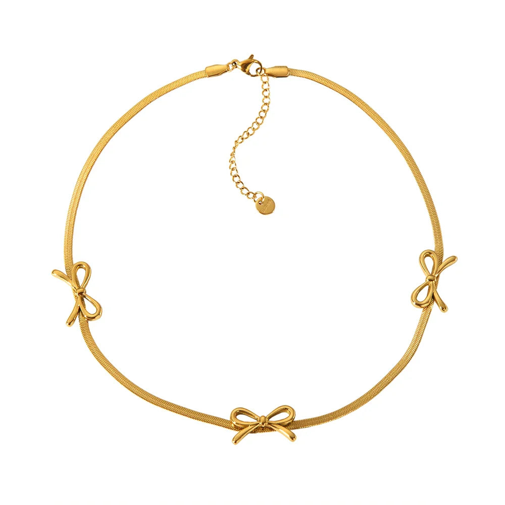 Skanto | 18k Feminine Bow Herringbone & Dainty Pearl Necklace