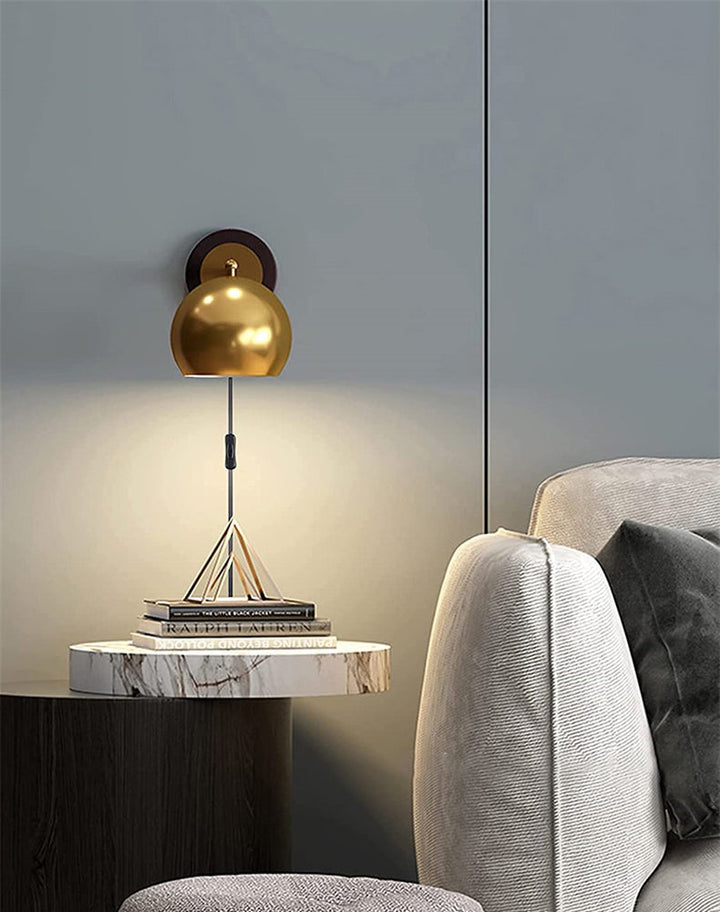 Skanto | Elegant vegglampe med et preg av fortiden og moderne funksjon