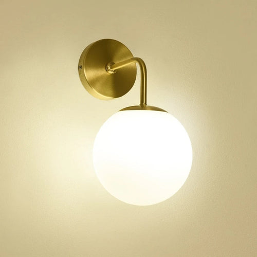 Skanto | SphereLuxe – Skandinavisk Vegglampe med Justerbart Lys