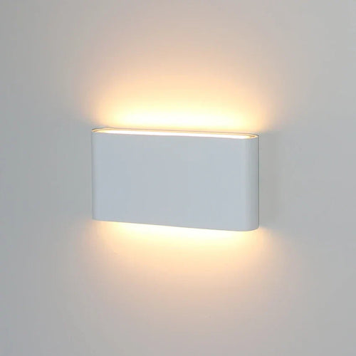 Værbestandig LED vegglampe, Robust dekorativ vegglampe for innendørs og utendørs bruk | Skanto