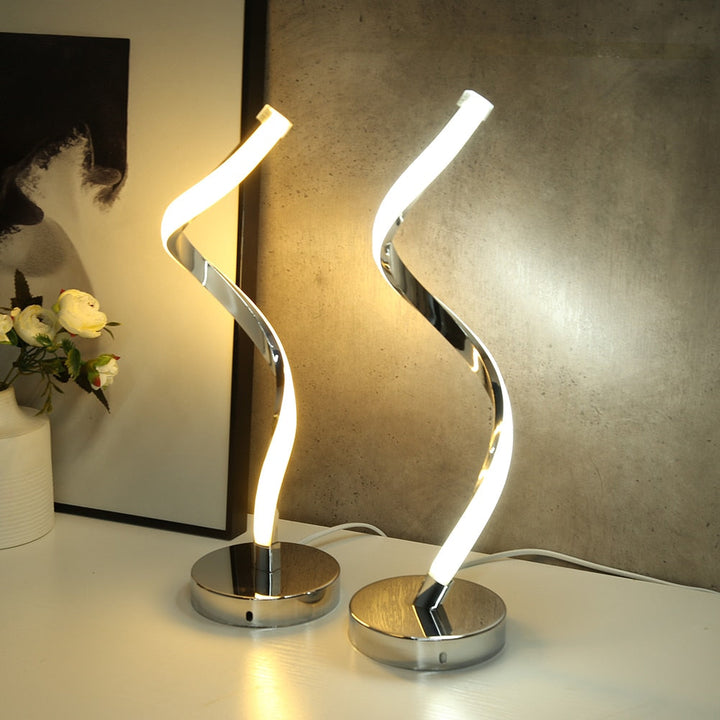 Skanto | SpiralGlow – LED Skrivebordslampe med Spiral Design for Soverom