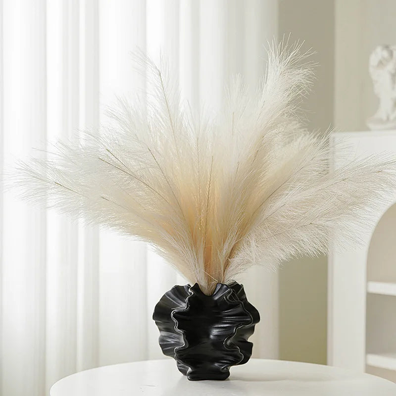 Skanto | Nordora | Keramisk vase Coral | Minimalistisk design | Nordisk hjeminnredning i Beige