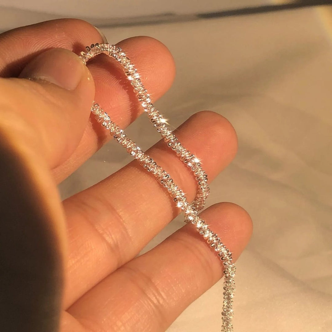 Skanto | Tidløs armbånd laget av sterling sølv – En spesiell gave til henne