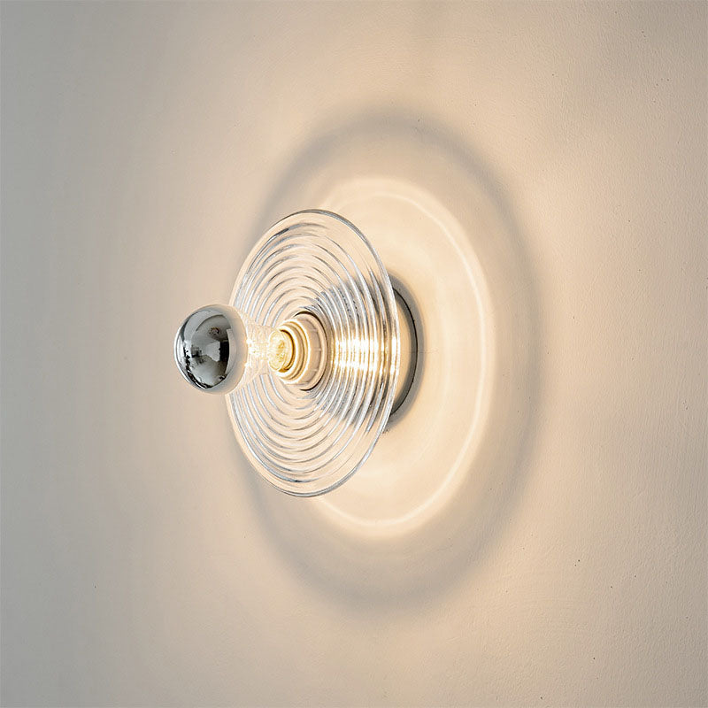 Tidløs glassvegglampe for allsidig belysning Skanto