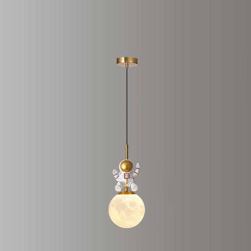Skanto | Moderne Nordic Barne Orb Astronaut Jern Harpiks 1-Lys Pendellampe for Soverommet