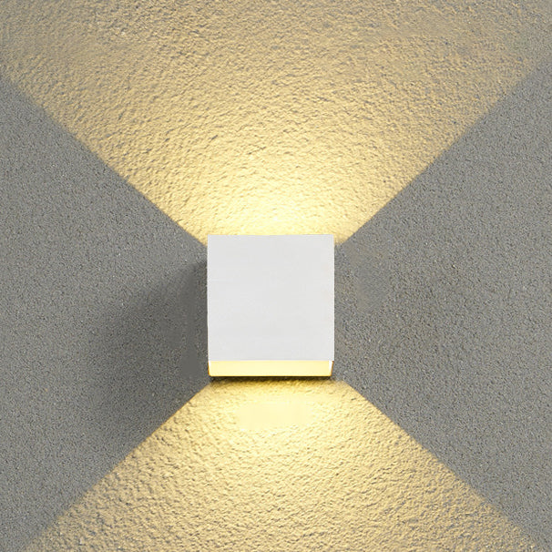 Utendørs minimalistisk firkantet kube aluminiums vanntett LED vegglampe | Skanto