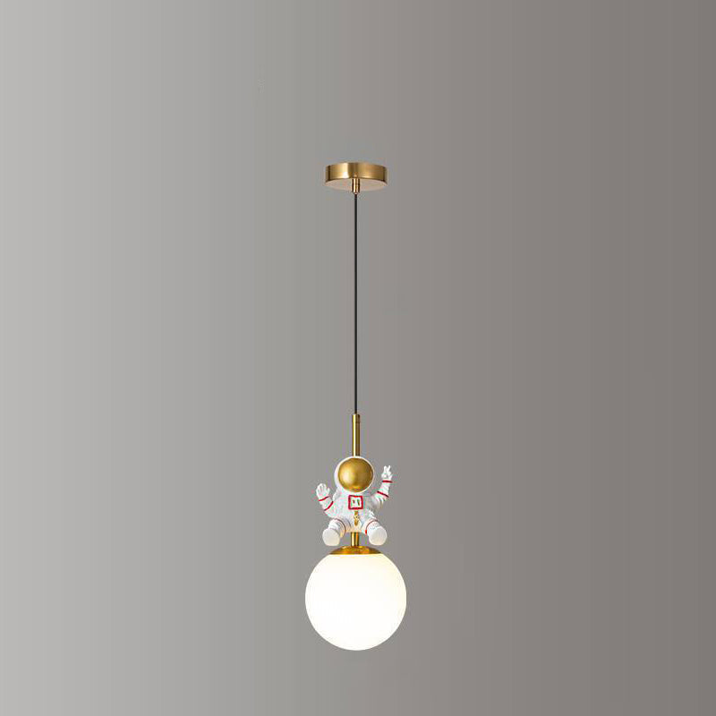 Skanto | Moderne Nordic Barne Orb Astronaut Jern Harpiks 1-Lys Pendellampe for Soverommet
