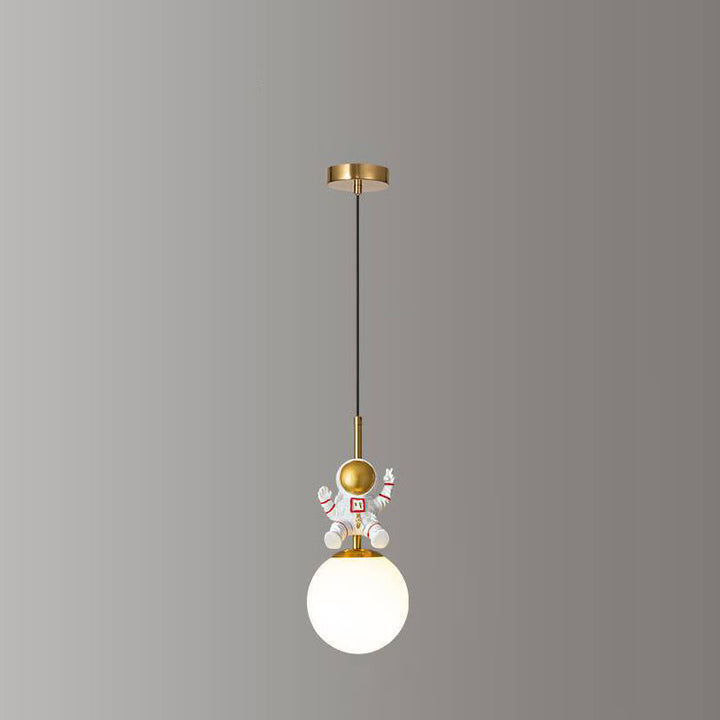 Skanto | Moderne Nordic Barne Orb Astronaut Jern Harpiks 1-Lys Pendellampe for Soverommet