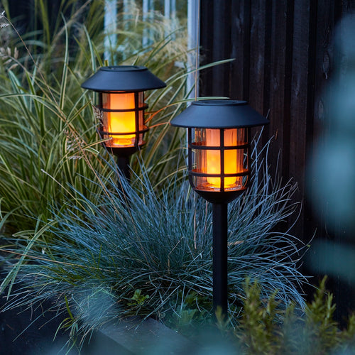 Skanto | 2-delt sett solenergi stable lys med flammeeffekt