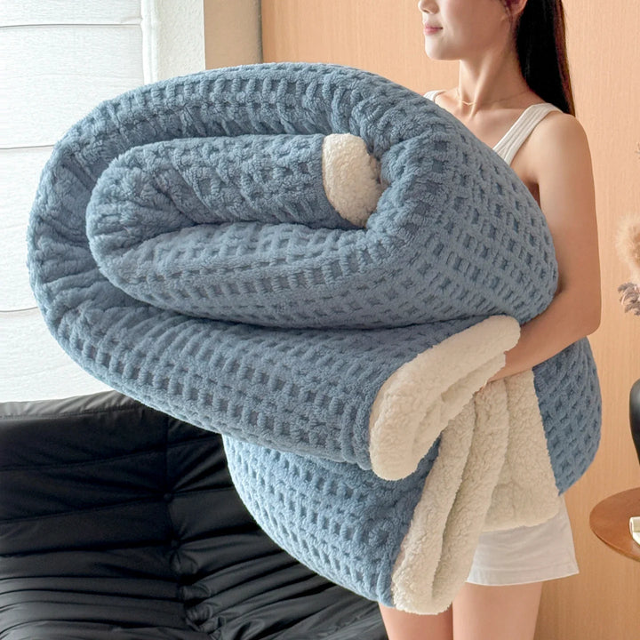 Skanto | Vinter Drøm Teppet – Dobbel Lag Fleece Teppet med Lamull Utseende | Ultra Varmt, Mykt & Hudvennlig | For Sofa, Seng & Kalde Vinterdager